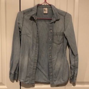 100% cotton H&M chambray button up XS